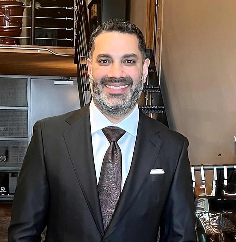 Dr. Tom Naratadam